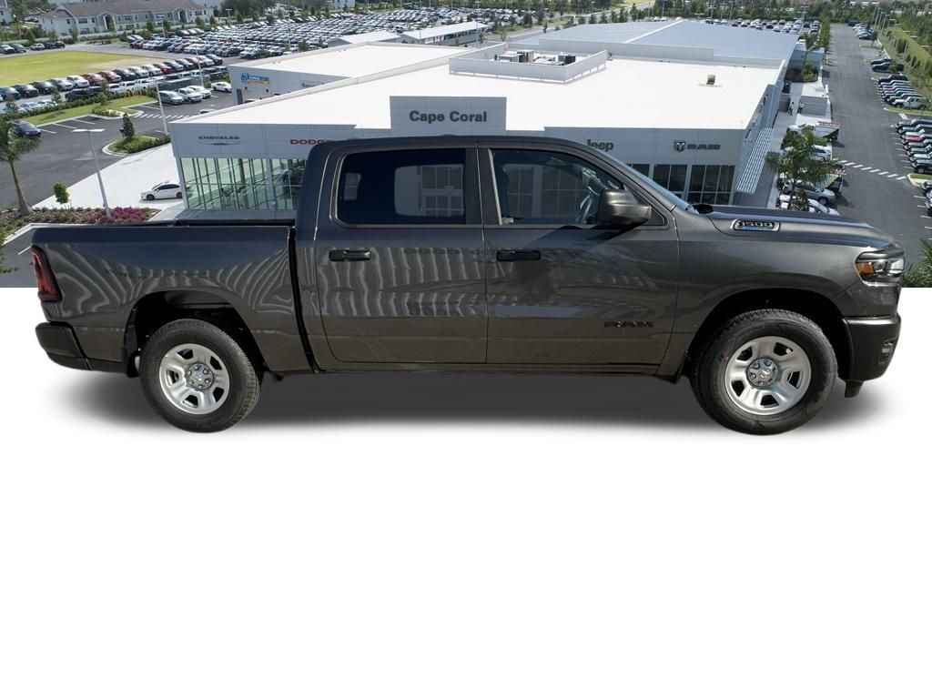 2025 Ram 1500 Tradesman photo 3