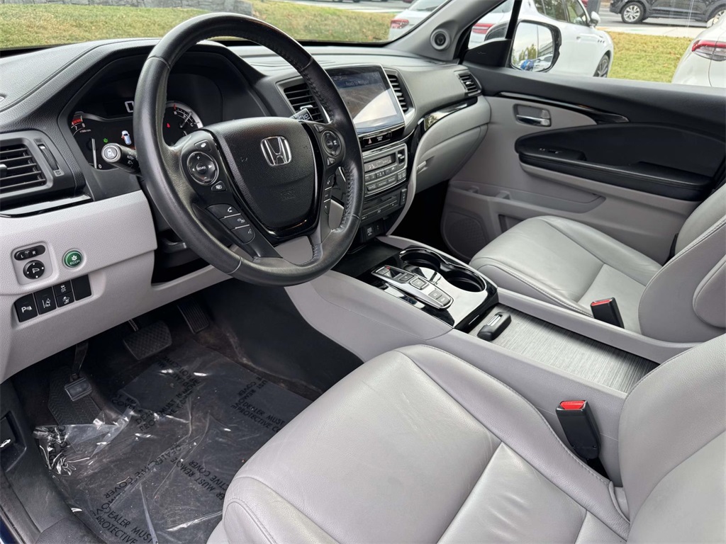 2016 Honda Pilot Touring photo 2