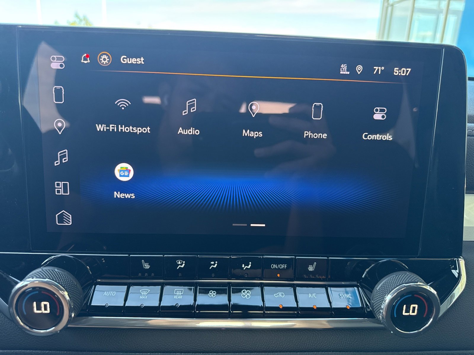 2026 Chevrolet Colorado LT photo 19