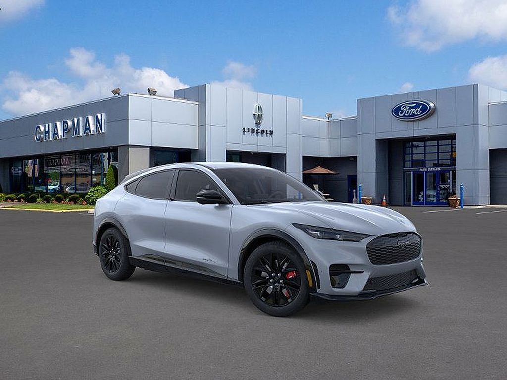 2025 Ford Mustang Mach-E Premium photo 7