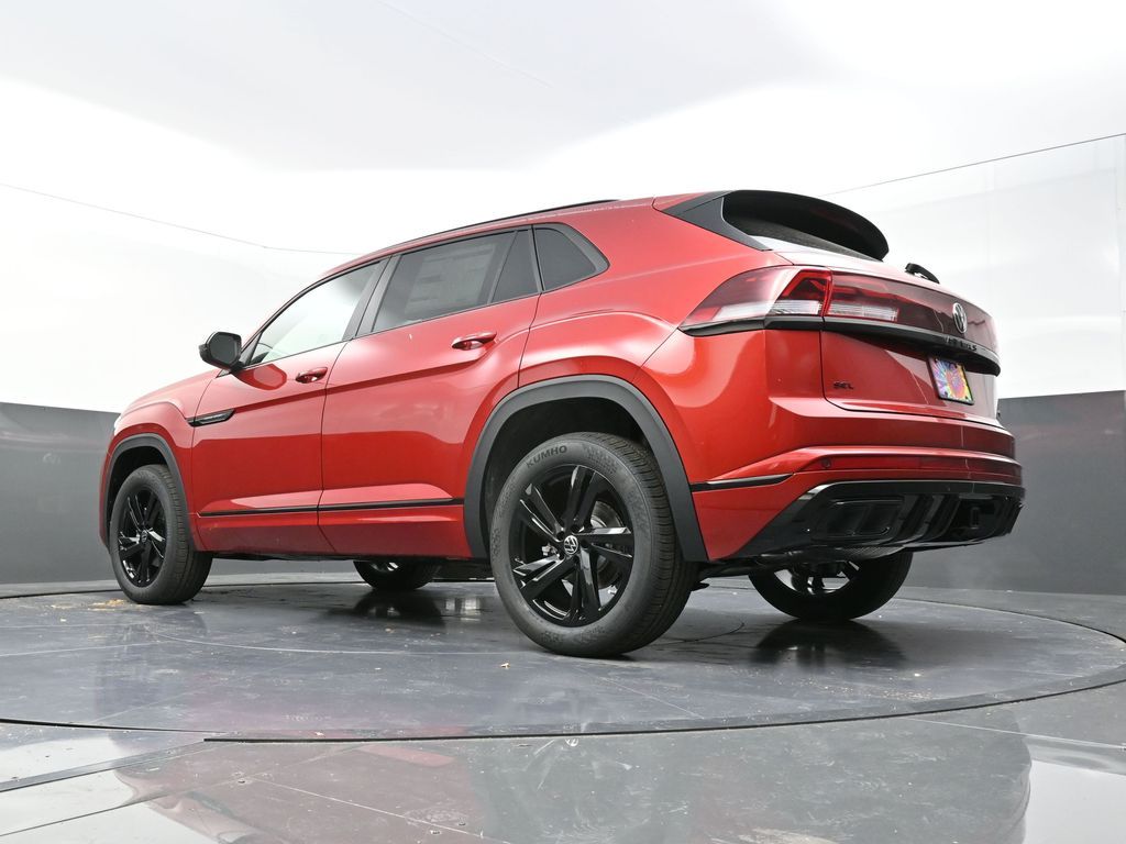 2025 Volkswagen Atlas Cross Sport SEL R-Line photo 22