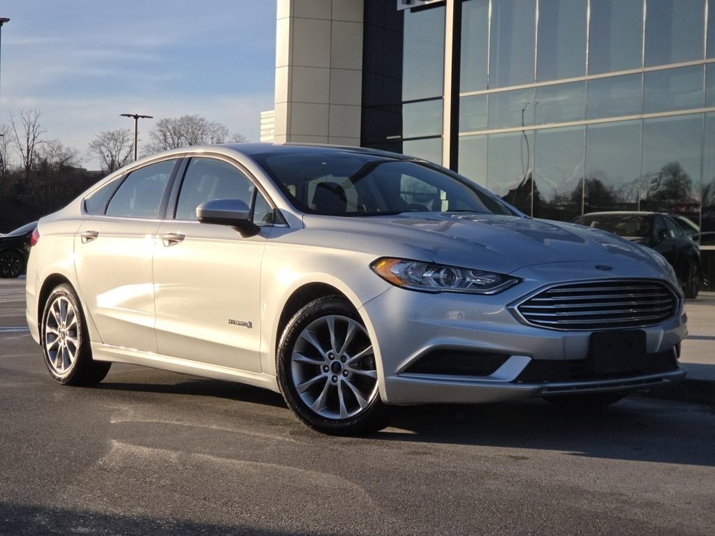 Used 2017 Ford Fusion Hybrid SE with VIN 3FA6P0LU5HR310683 for sale in Fort Wright, KY