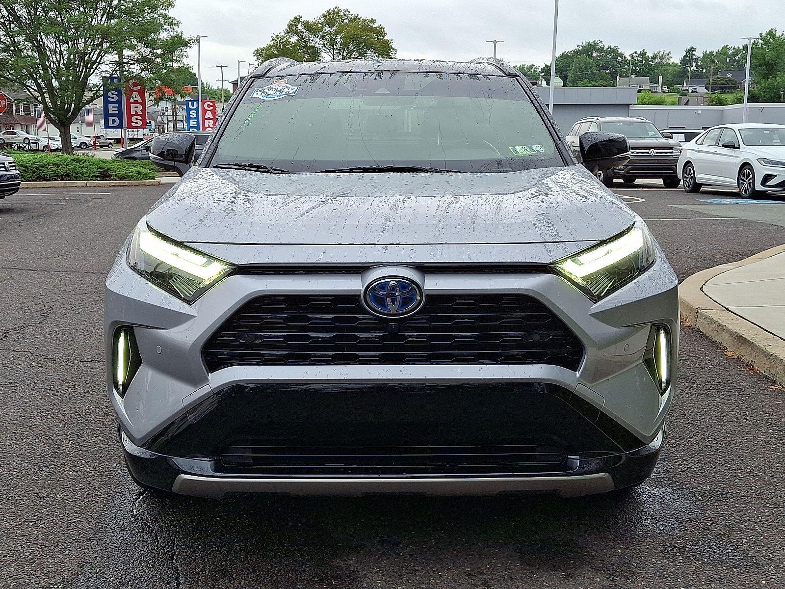 2024 Toyota RAV4 Hybrid XSE photo 2