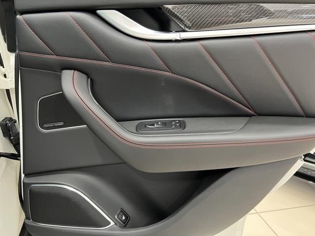 2024 Maserati Levante Modena photo 25