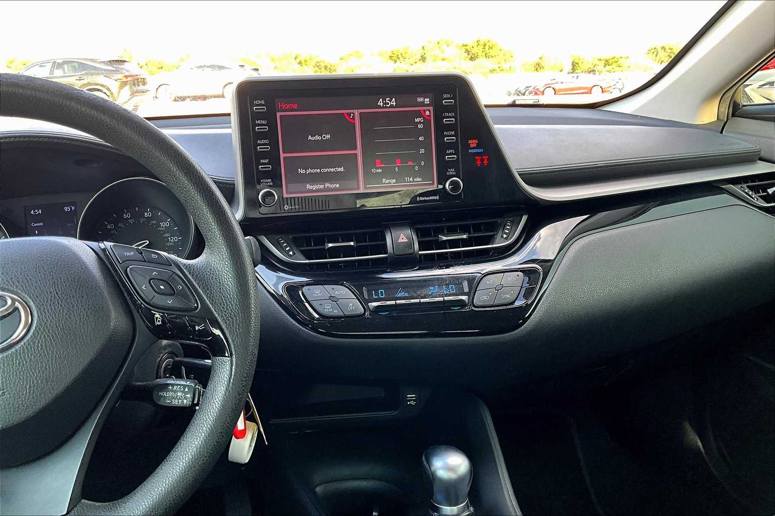 2020 Toyota C-HR LE photo 6