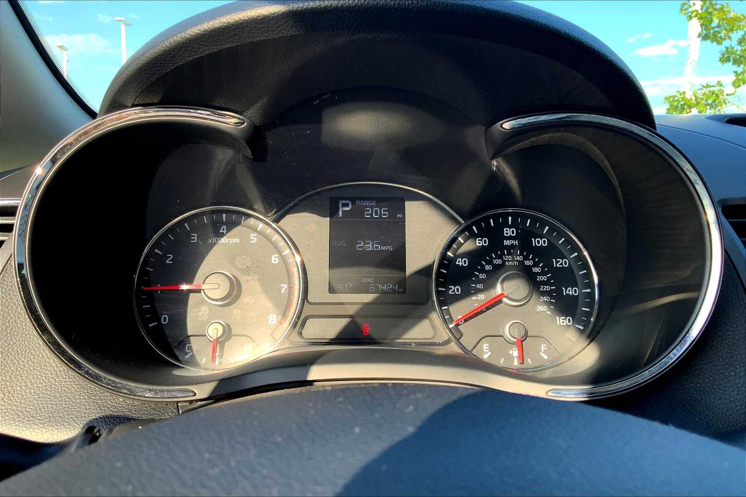 2017 Kia Forte LX Base photo 23