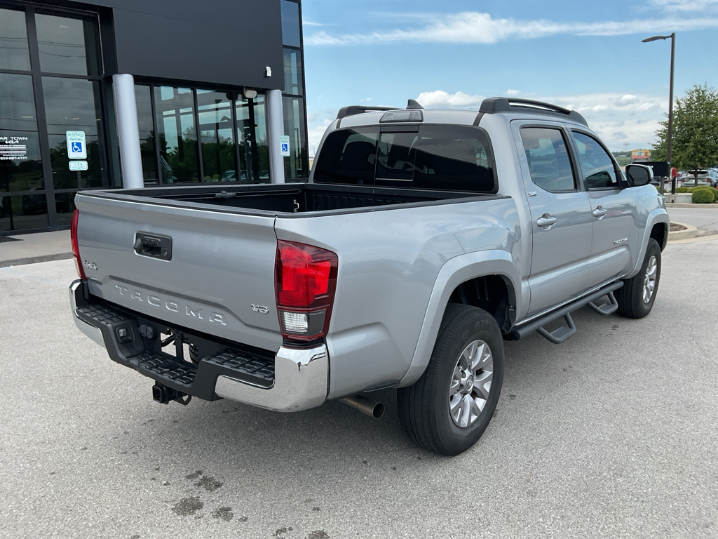 2019 Toyota Tacoma SR5 photo 10