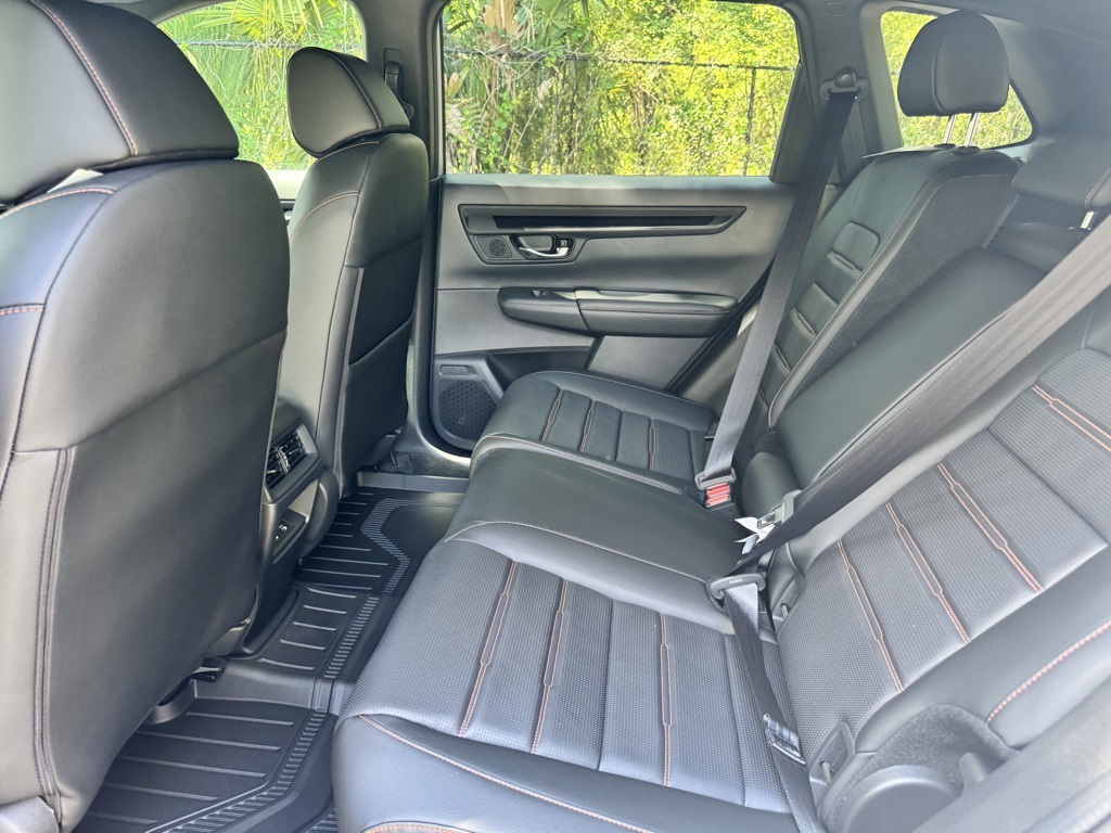 2026 Honda CR-V Hybrid Sport-L photo 3