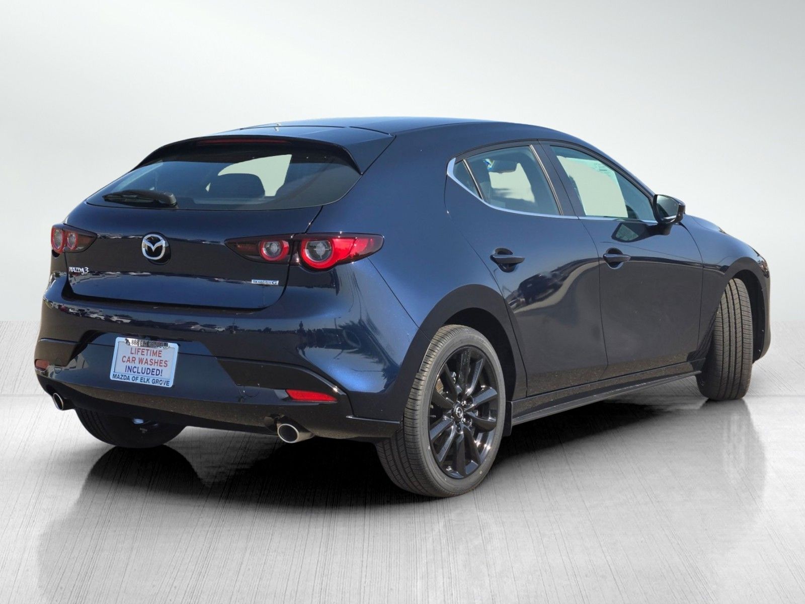2025 Mazda Mazda3 Hatchback 2.5 Select Sport photo 4