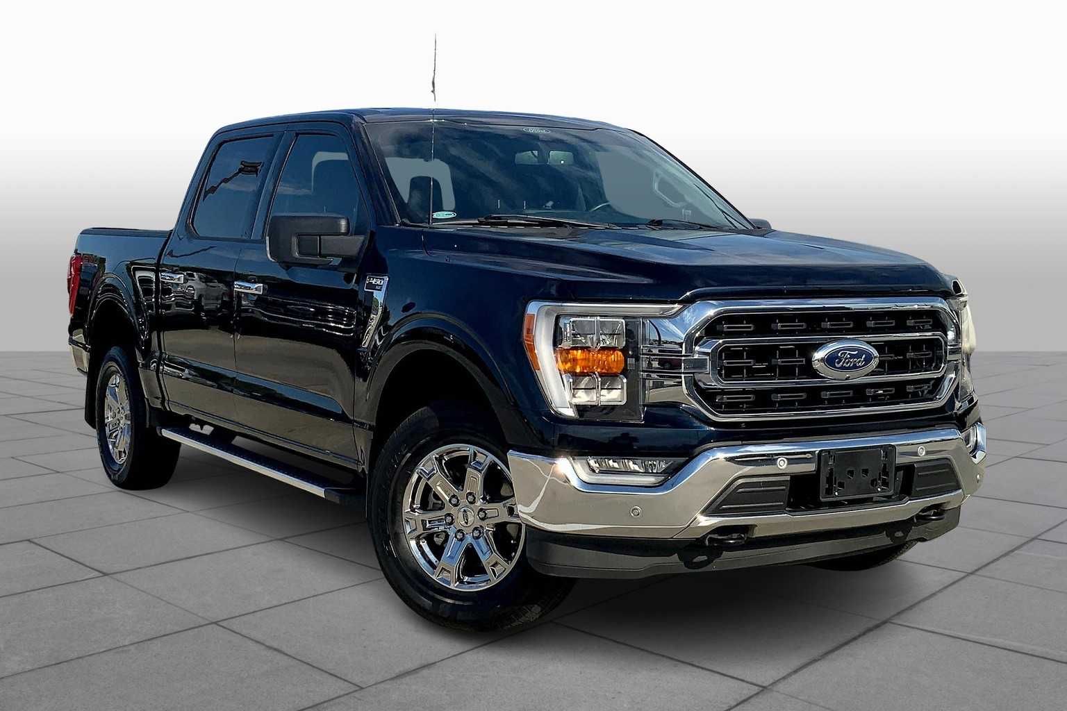 2022 Ford F-150 XLT photo 2