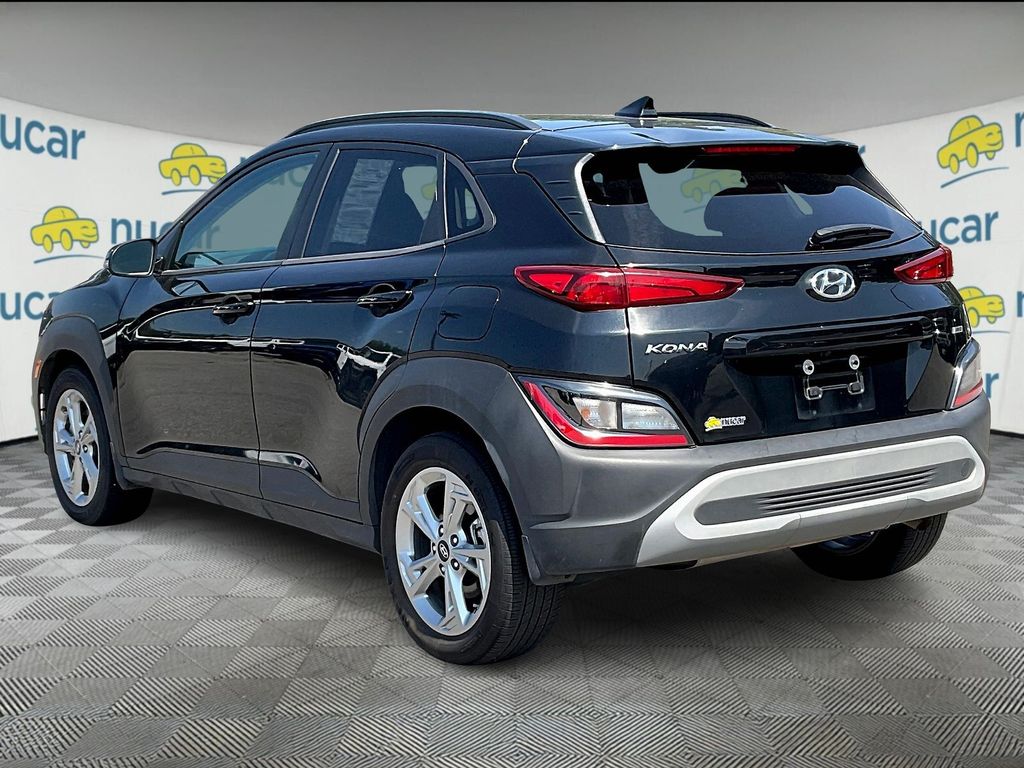 2023 Hyundai Kona SEL photo 4