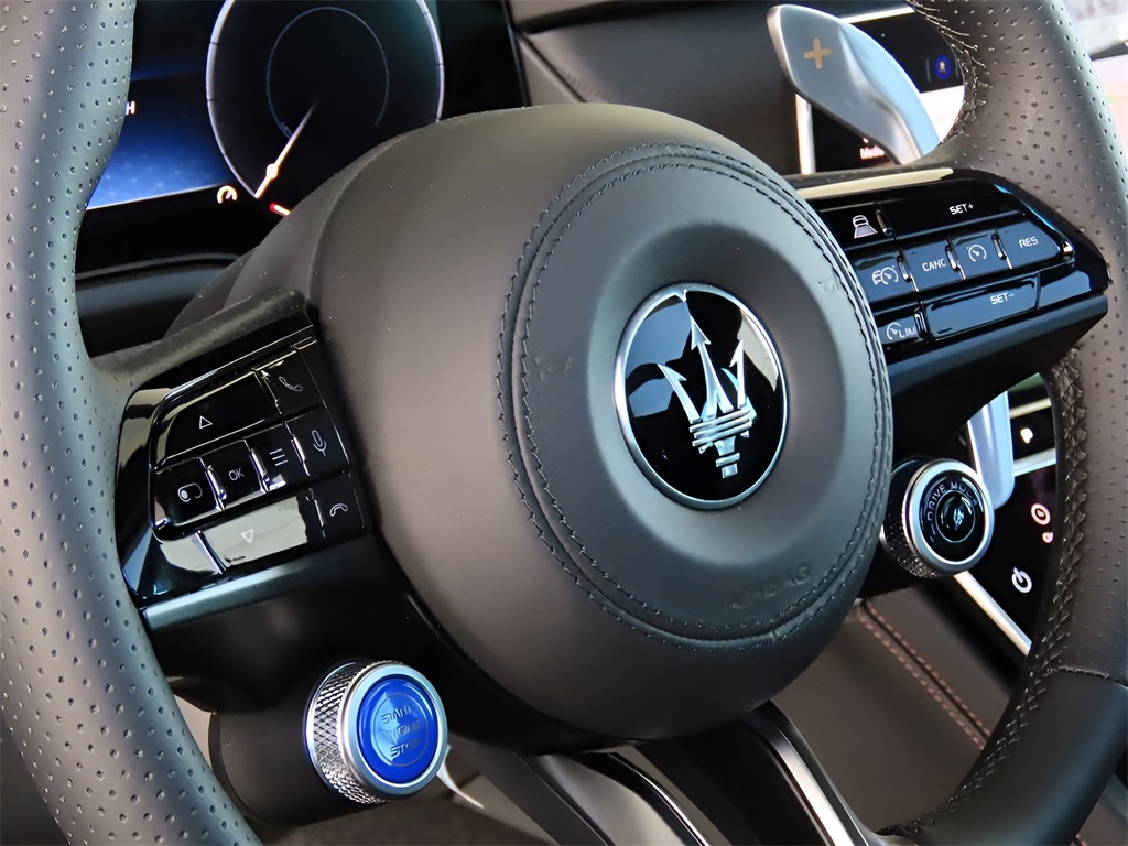 2025 Maserati Grecale photo 25
