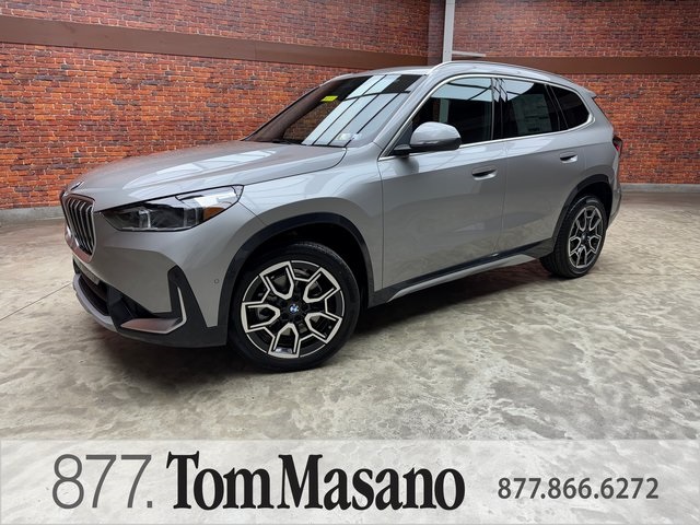 2026 BMW X1 28i's photo