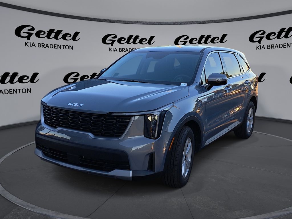 2025 Kia Sorento LX's photo