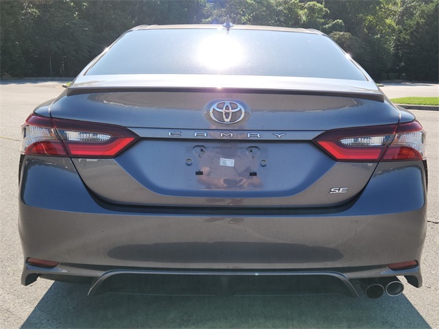 2022 Toyota Camry SE photo 4