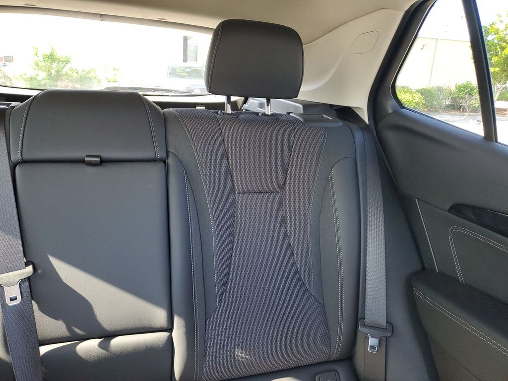 2023 Buick Envision Preferred photo 6