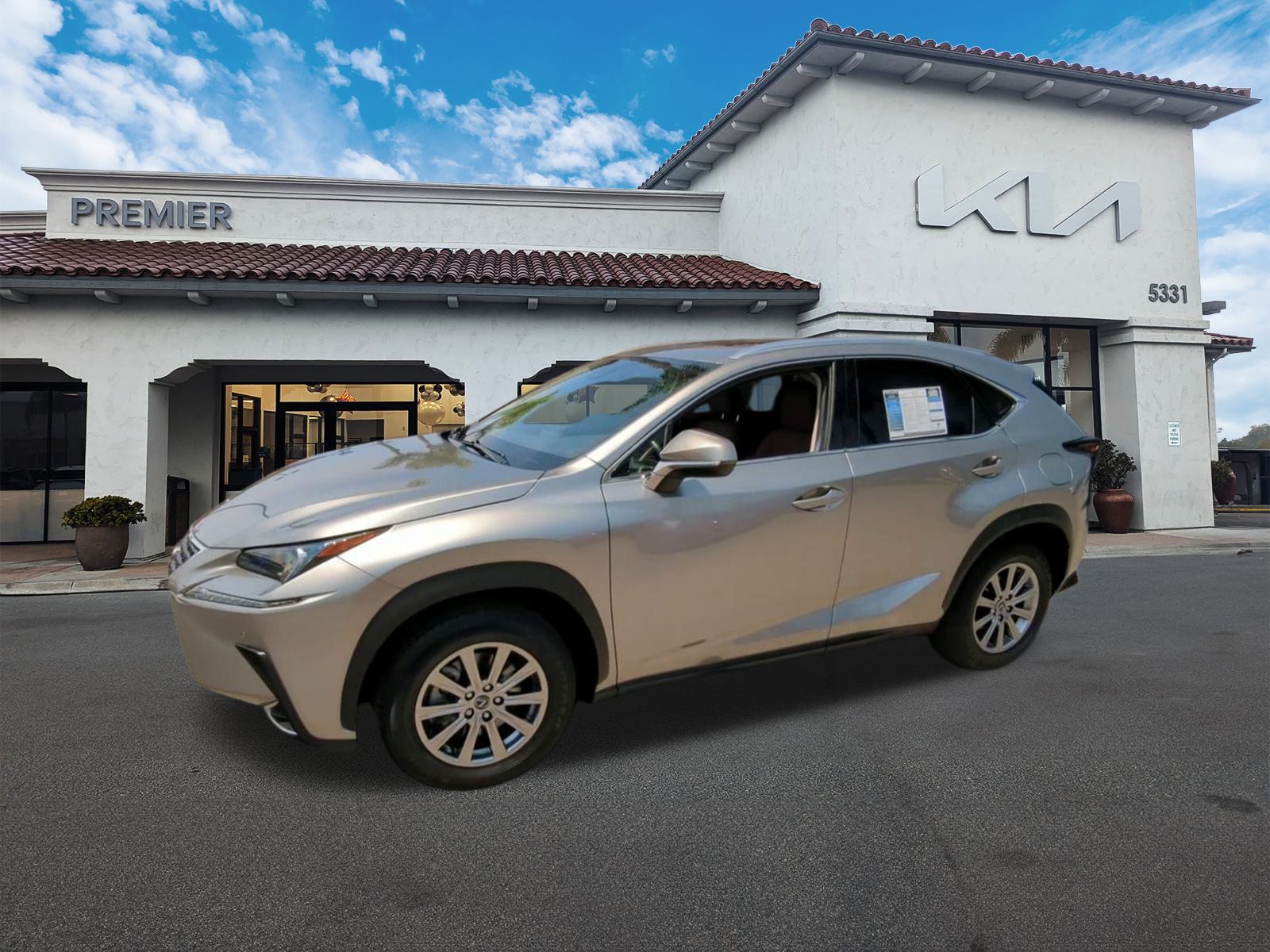 2021 Lexus NX 300 photo 3