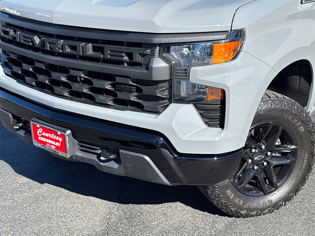 2024 Chevrolet Silverado 1500 Custom Trail Boss photo 3