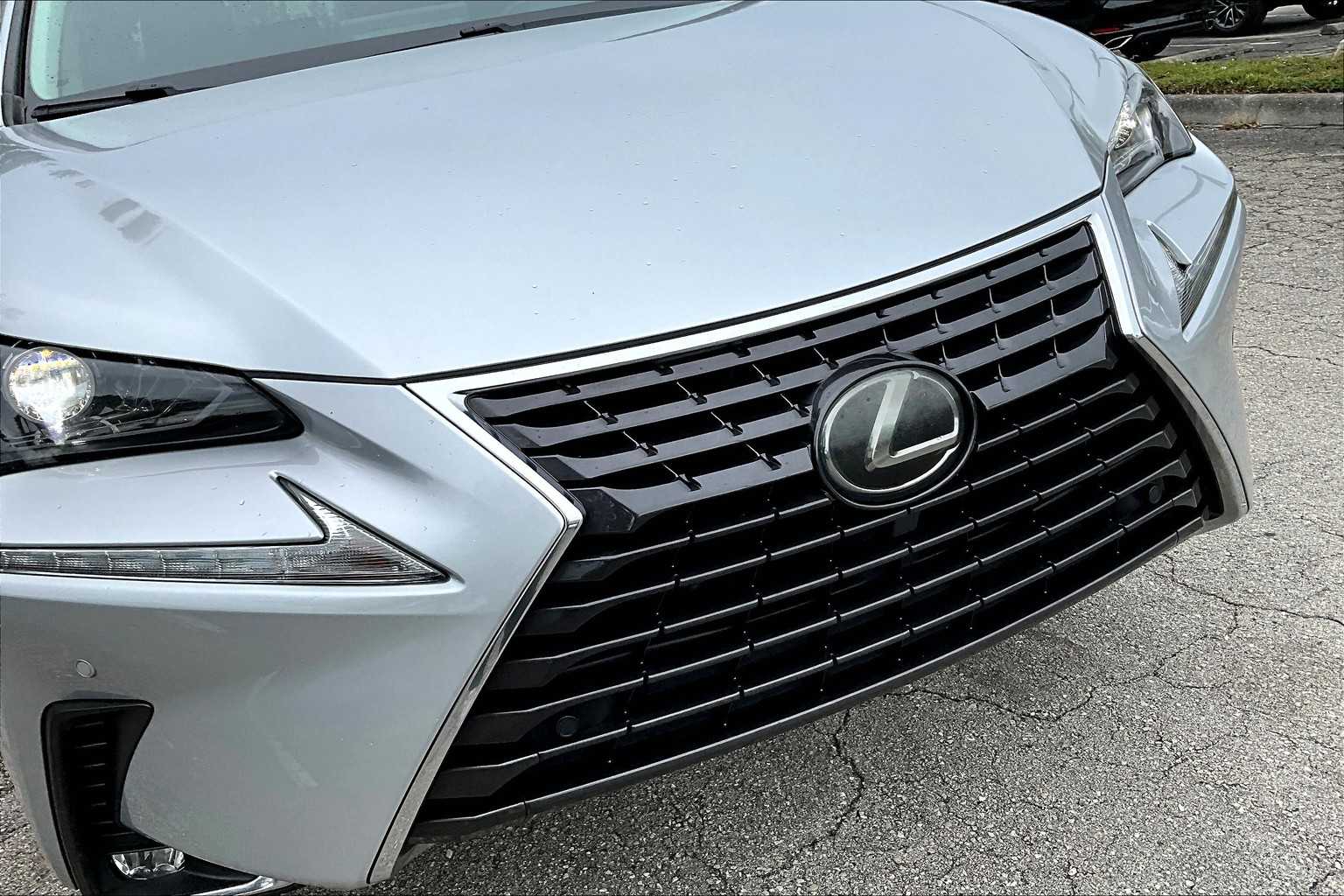 2019 Lexus NX 300 Luxury photo 27