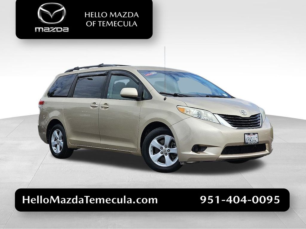 2011 Toyota Sienna LE