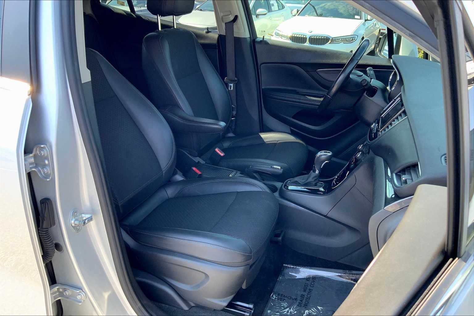 2022 Buick Encore Preferred photo 8