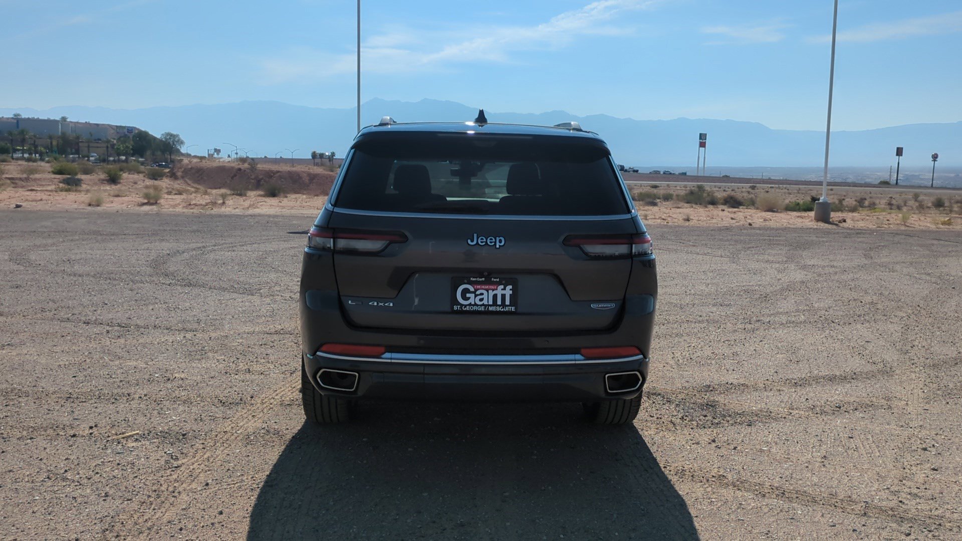 2021 Jeep Grand Cherokee L Summit Reserve photo 4