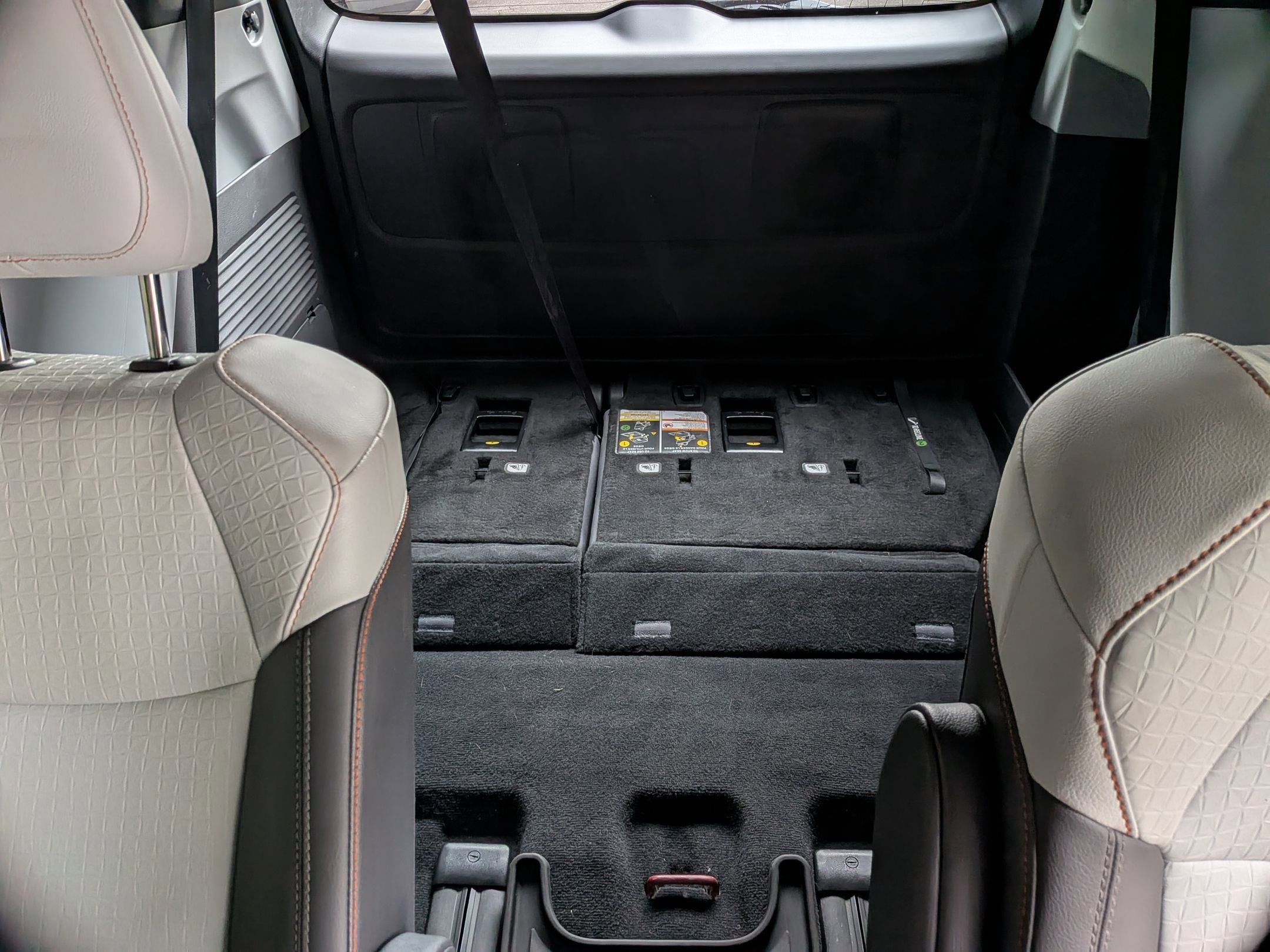 2022 Toyota Sienna XSE photo 29