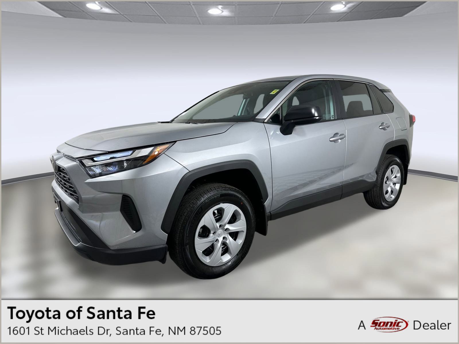 2025 Toyota RAV4 LE's photo