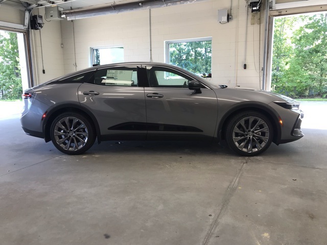 2026 Toyota Crown Limited photo 2