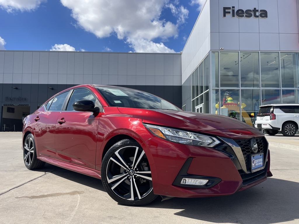 2022 Nissan Sentra SR's photo