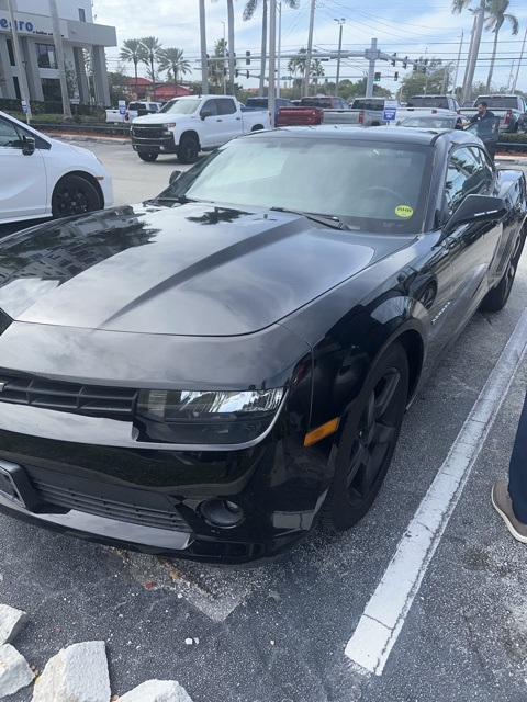 2015 Chevrolet Camaro 1LT photo 2