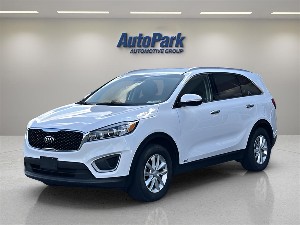 2017 Kia Sorento LX photo 3