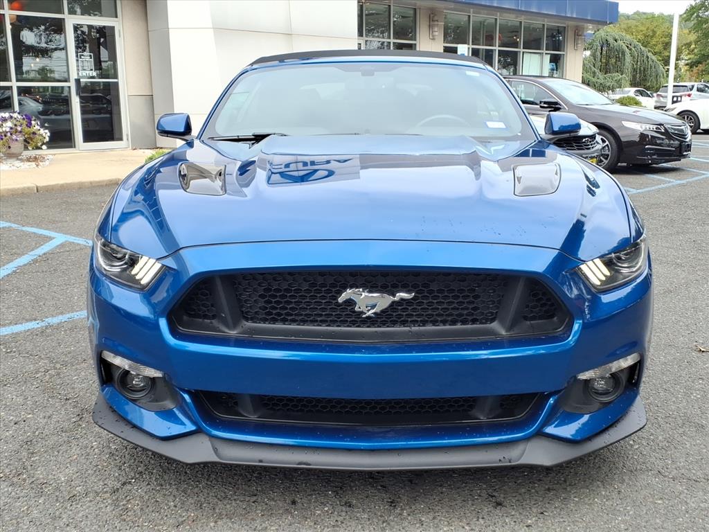 2017 Ford Mustang GT Premium photo 2