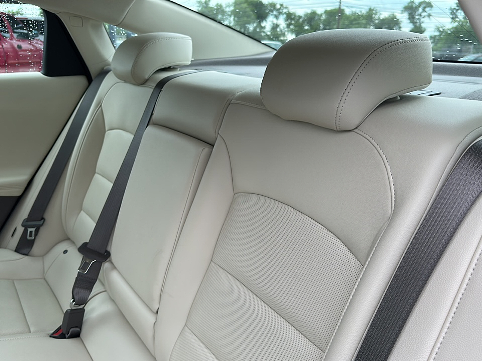 Used 2024 Lakeshore Blue Metallic CHEVROLET LT image 19