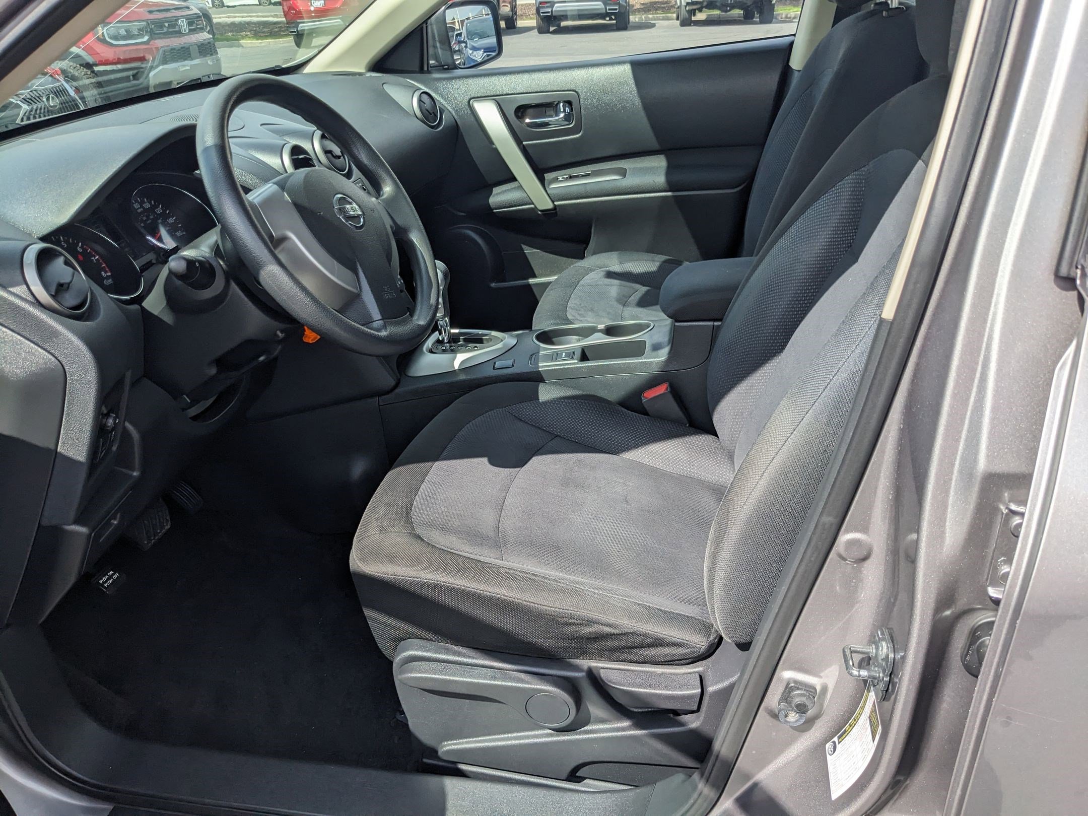 2014 Nissan Rogue Select S photo 21
