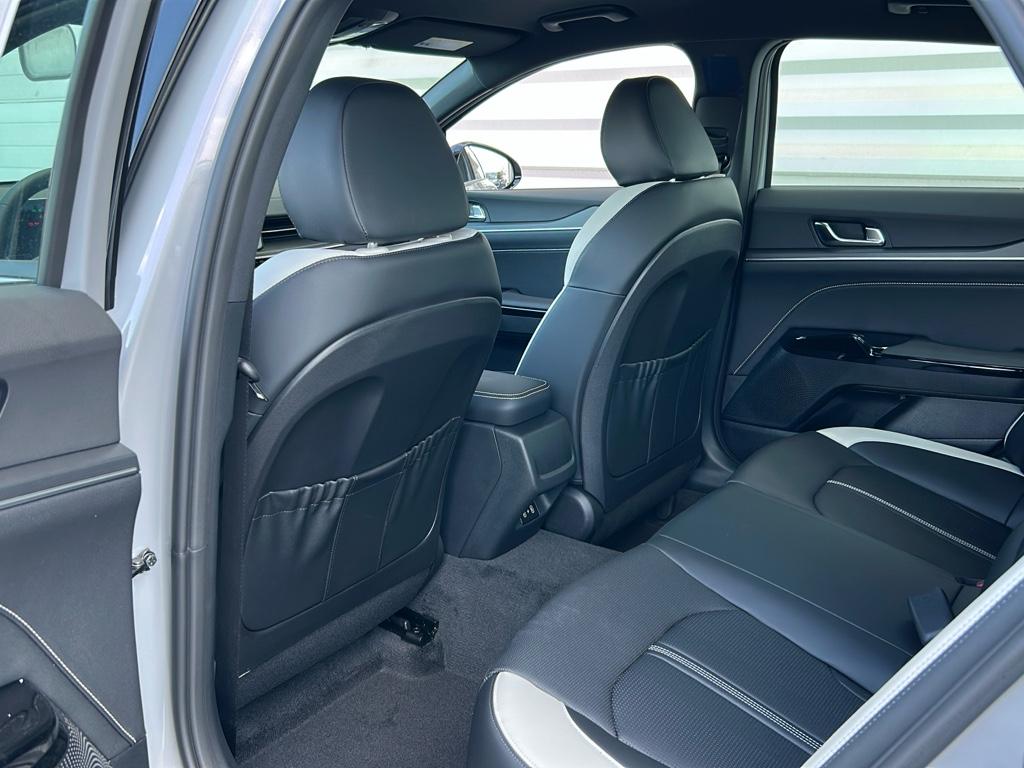 2026 Kia K5 GT-Line photo 10