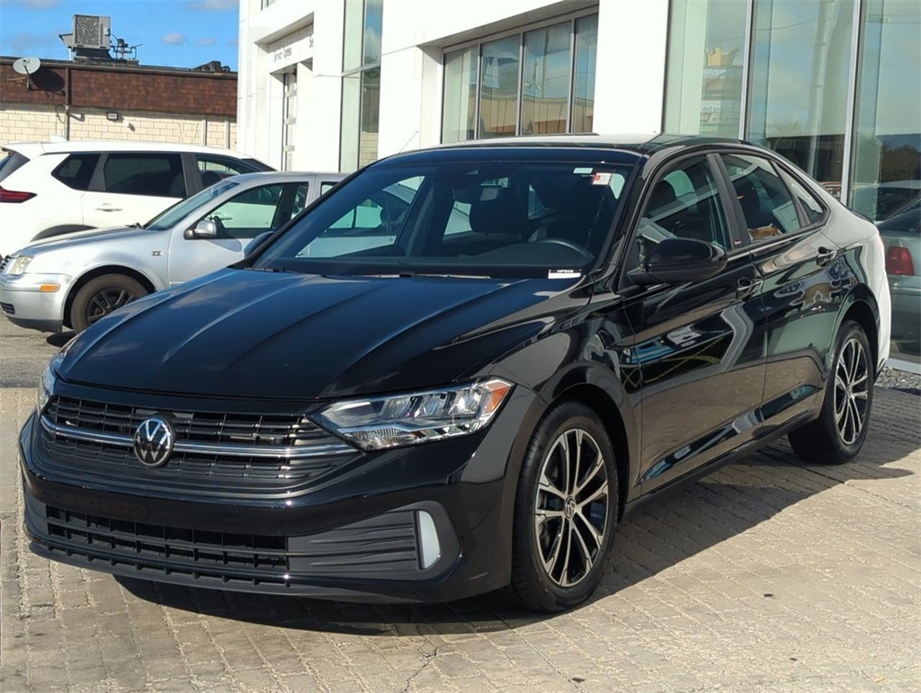 2024 Volkswagen Jetta 1.5T Sport photo 4