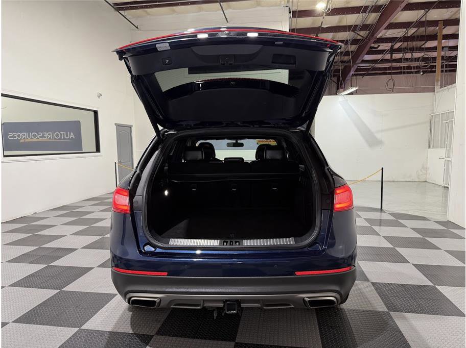 2017 Lincoln MKX Reserve photo 19