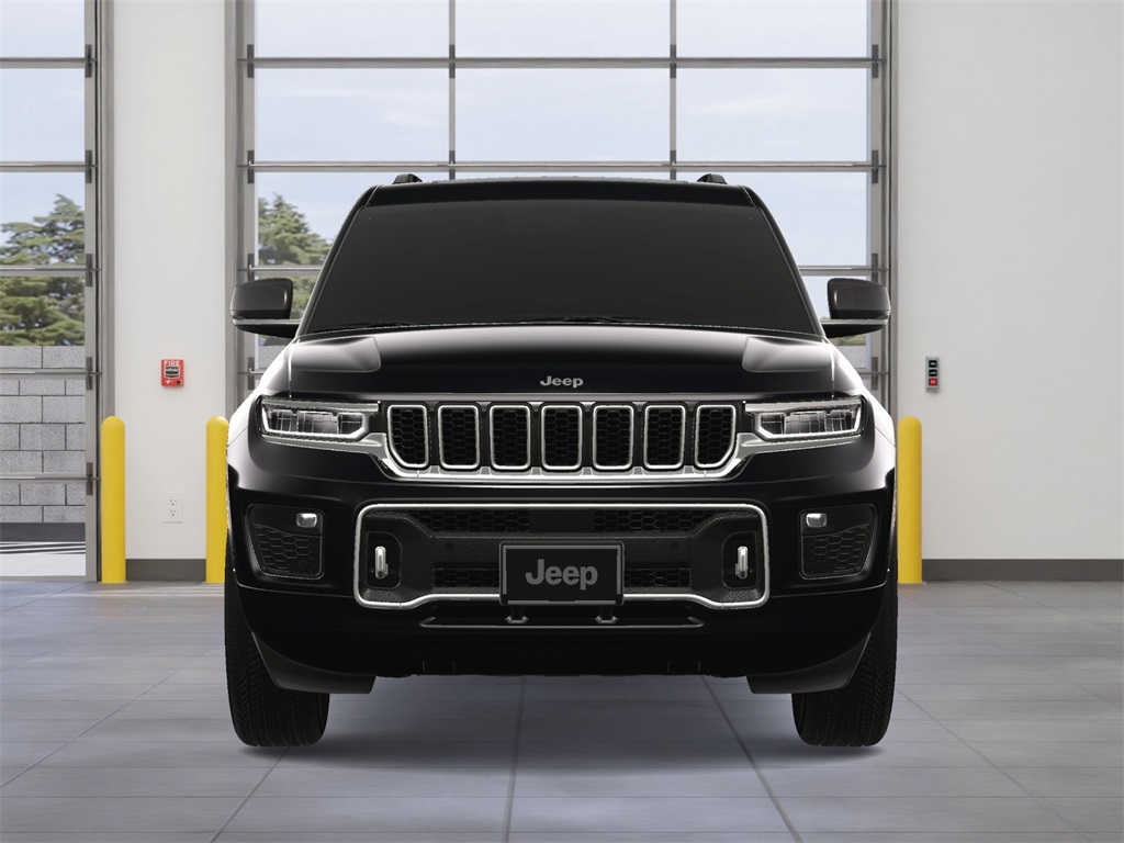 2025 Jeep Grand Cherokee Overland photo 6