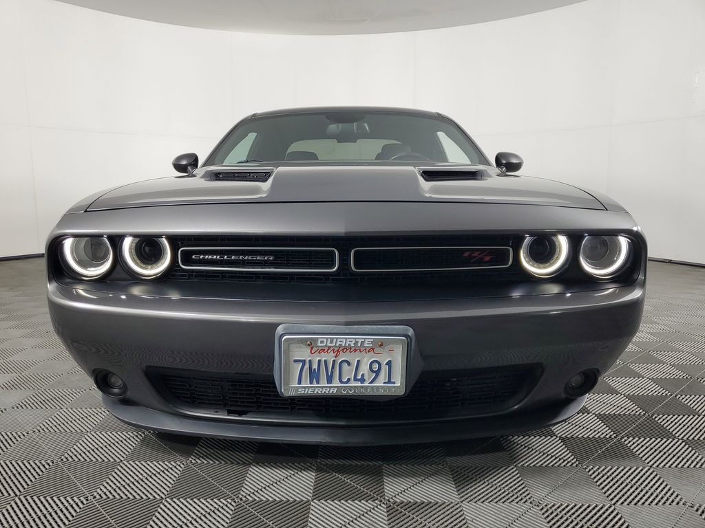 2016 Dodge Challenger SXT Plus photo 9