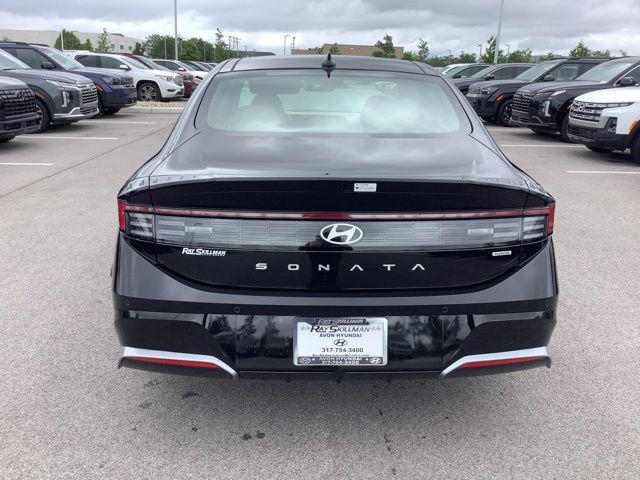 2025 Hyundai Sonata Hybrid Limited photo 7
