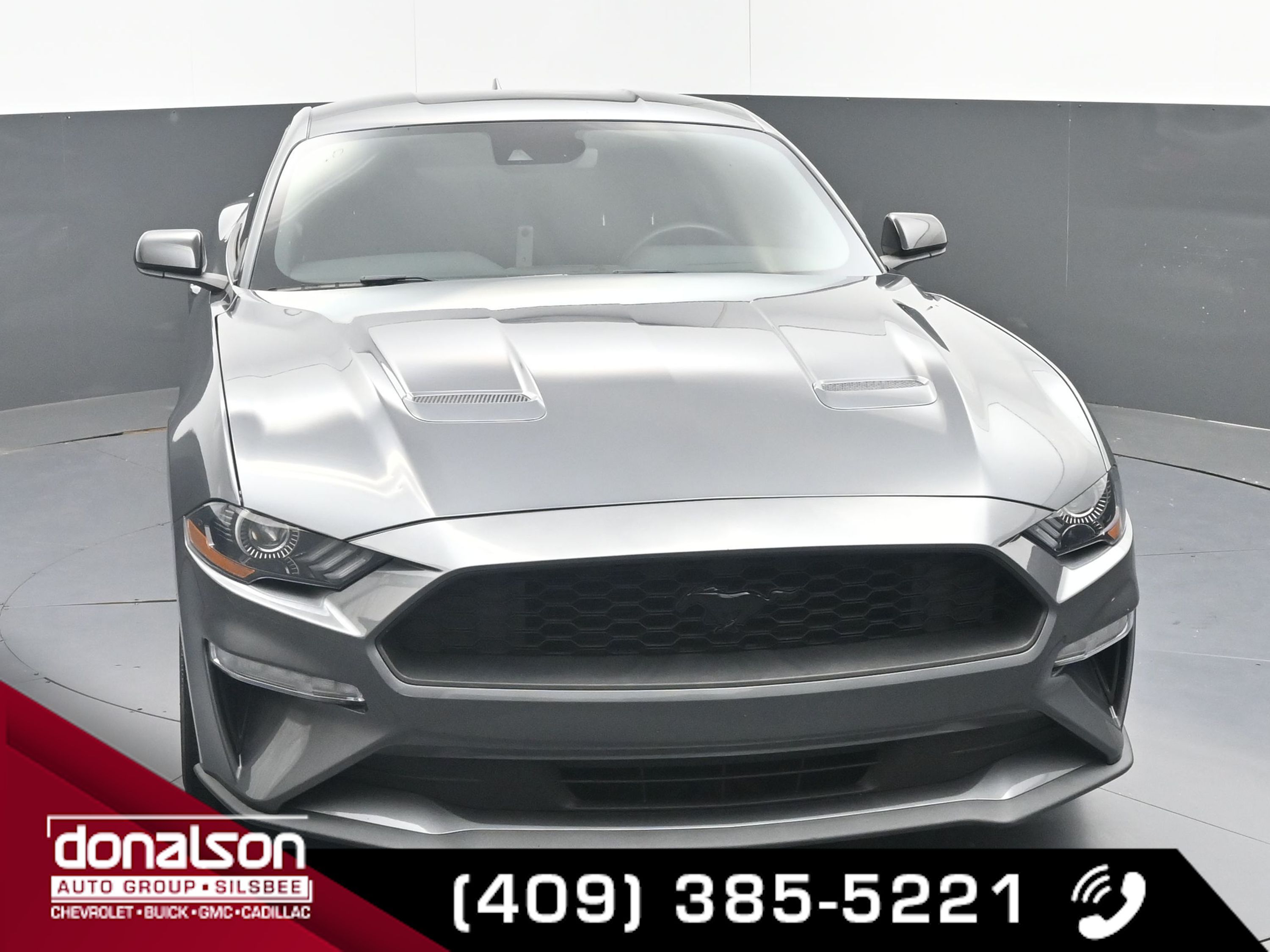 2023 Ford Mustang EcoBoost photo 2