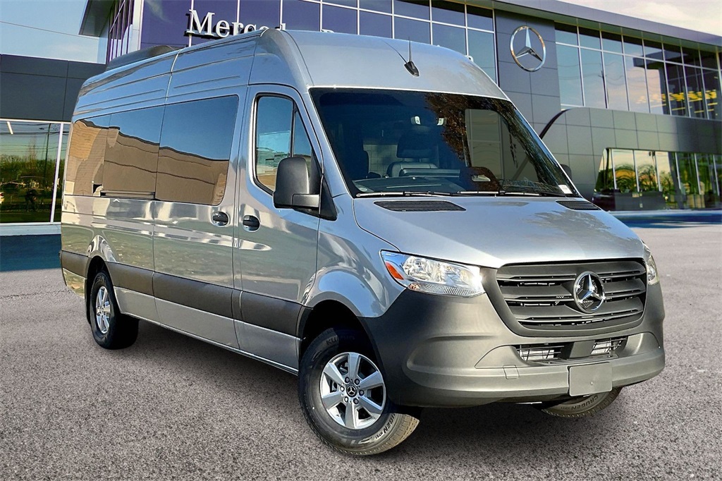 2026 Mercedes-Benz Sprinter Passenger Van Base's photo