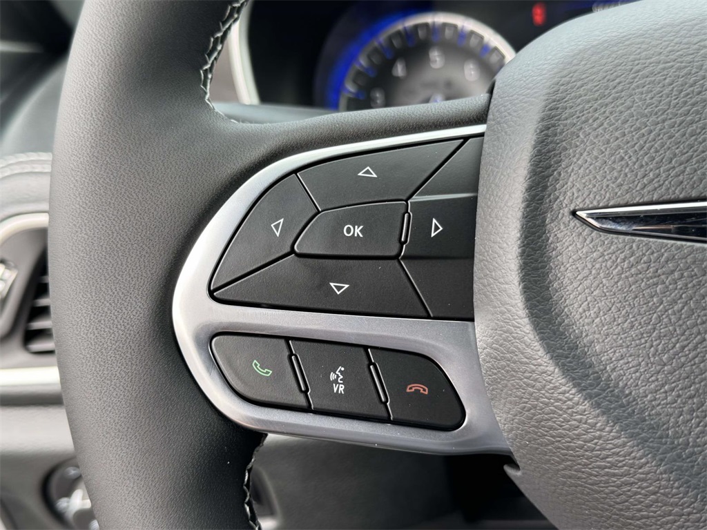2026 Chrysler Pacifica photo 20