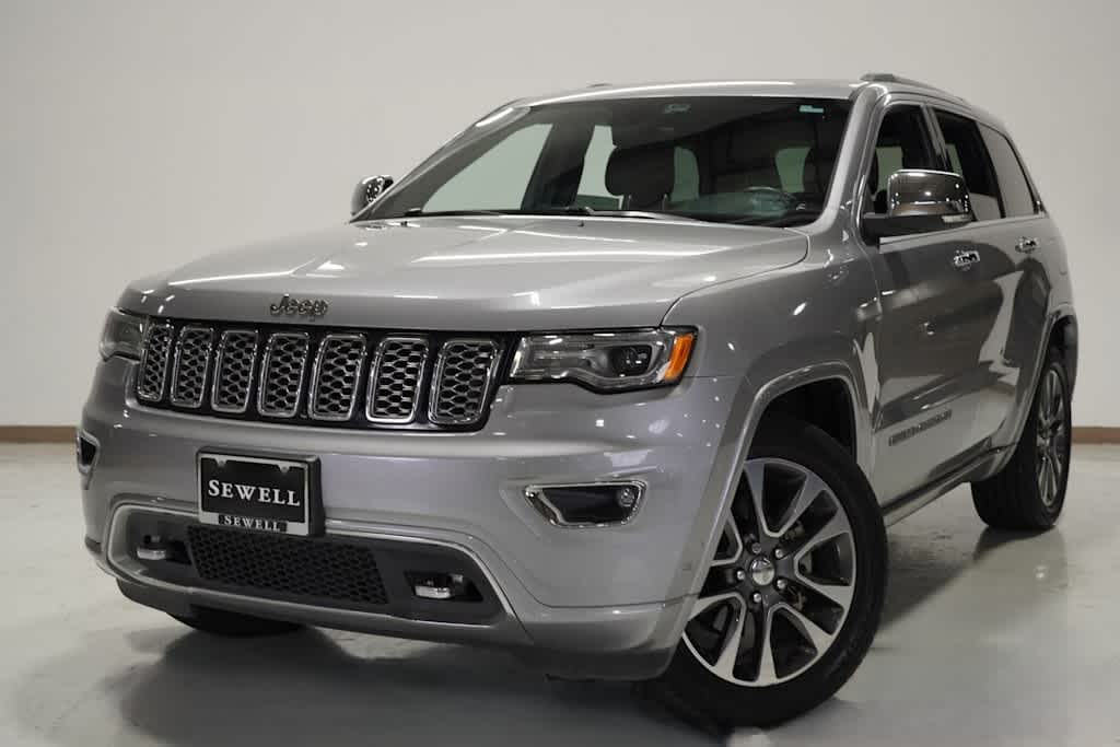 2018 Jeep Grand Cherokee Overland's photo
