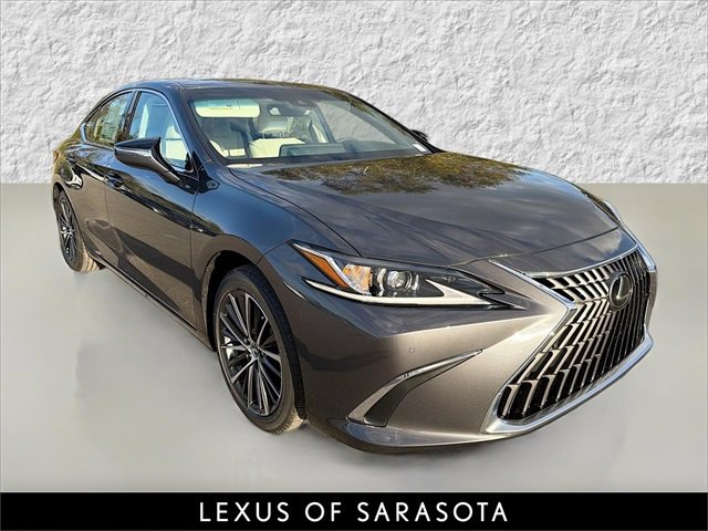 2025 Lexus ES 350's photo