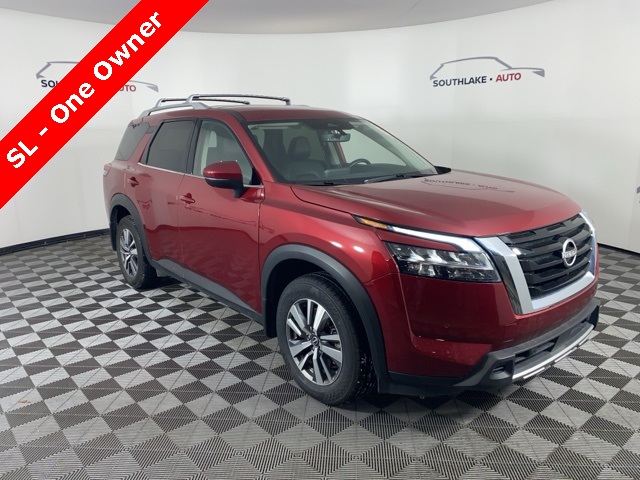 2024 Nissan Pathfinder SL's photo