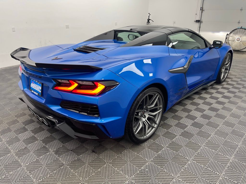 2025 Chevrolet Corvette Z06 1LZ photo 8