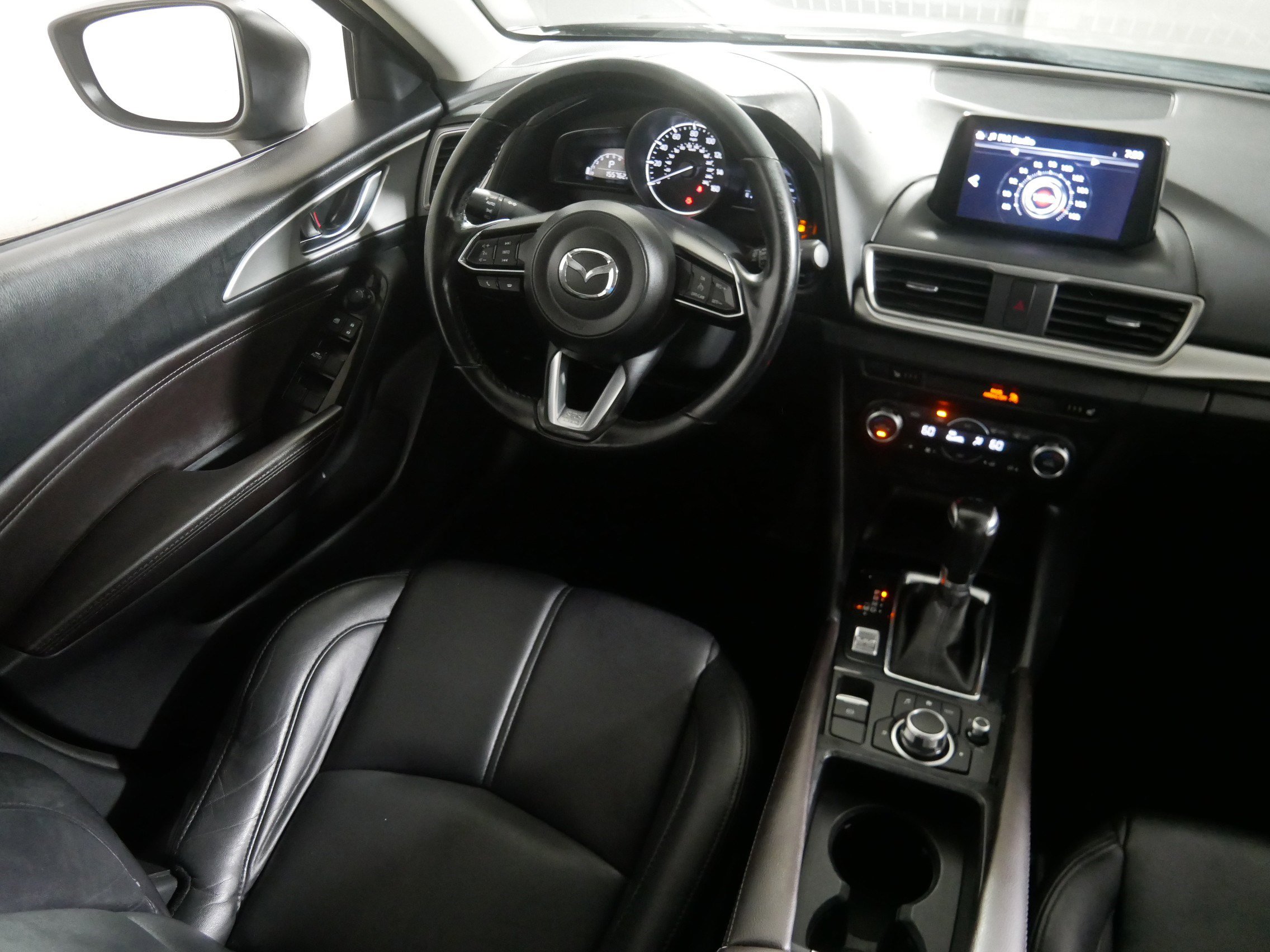 2017 Mazda Mazda3 Touring photo 9