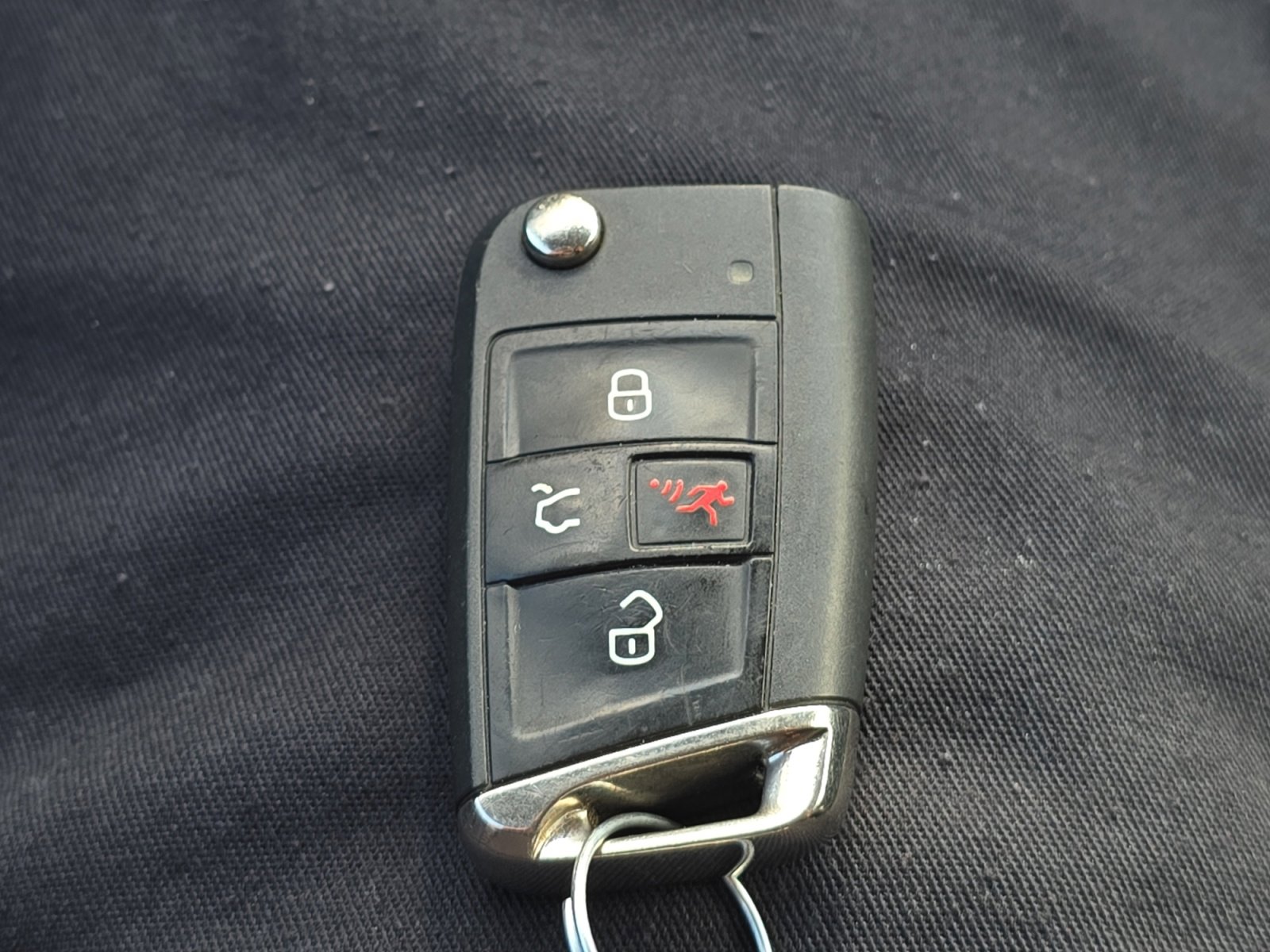 2022 Volkswagen Tiguan S photo 23